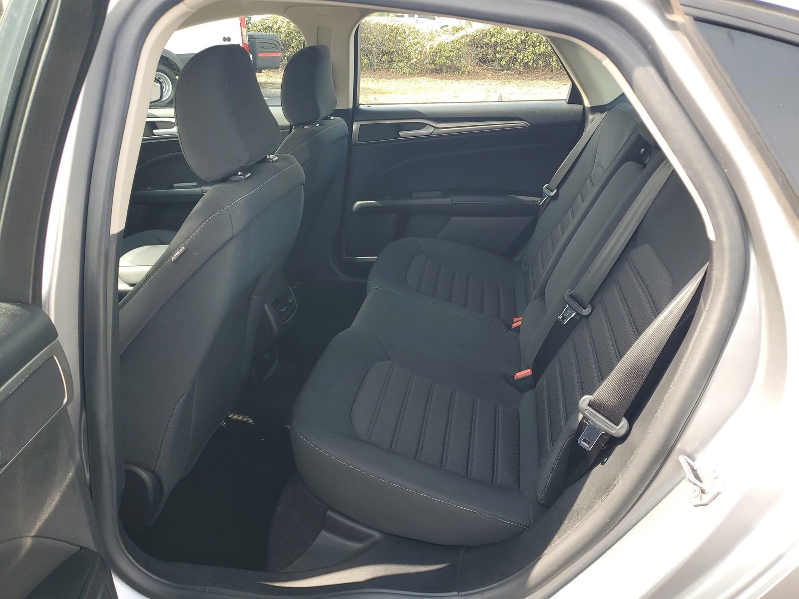 Certified 2020 Ford Fusion SE FWD image 11