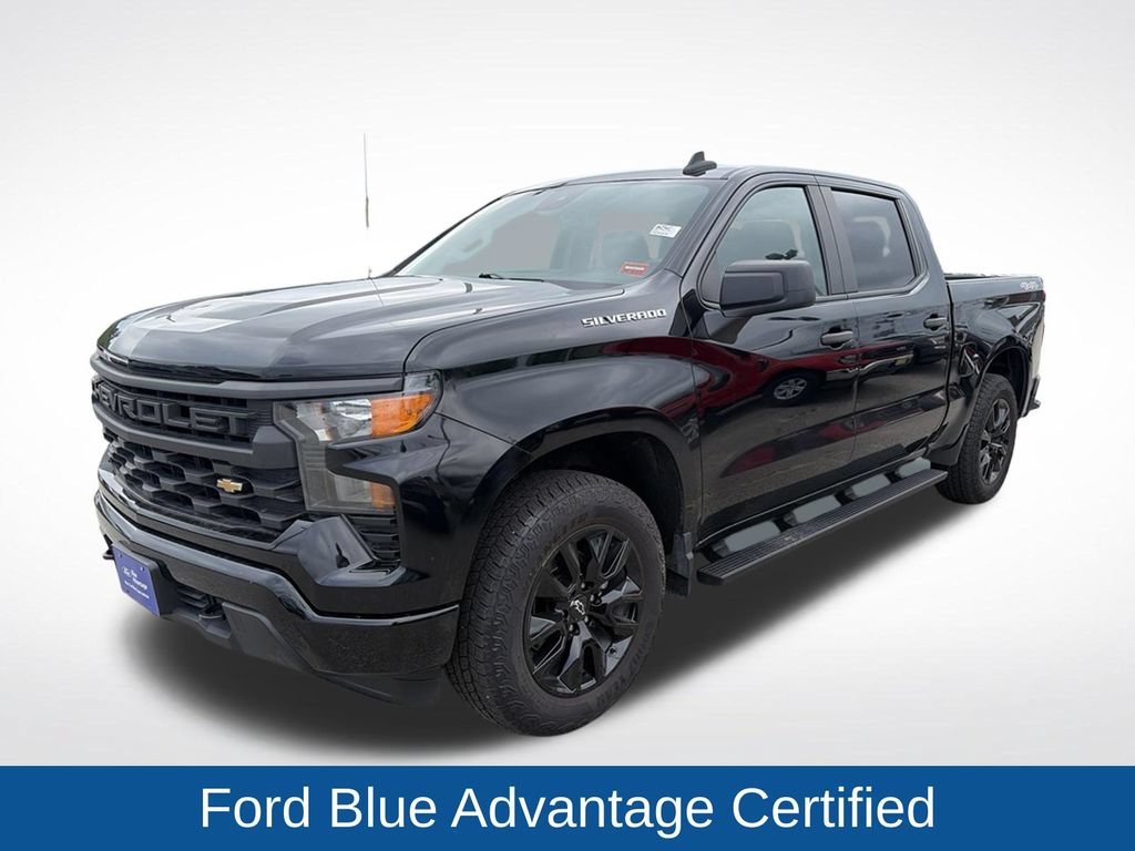 Used 2022 Chevrolet Silverado 1500 Custom AWD/4WD image 3