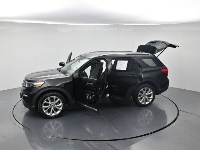Certified 2024 Ford Explorer Platinum w/ Technology Package AWD/4WD image 51