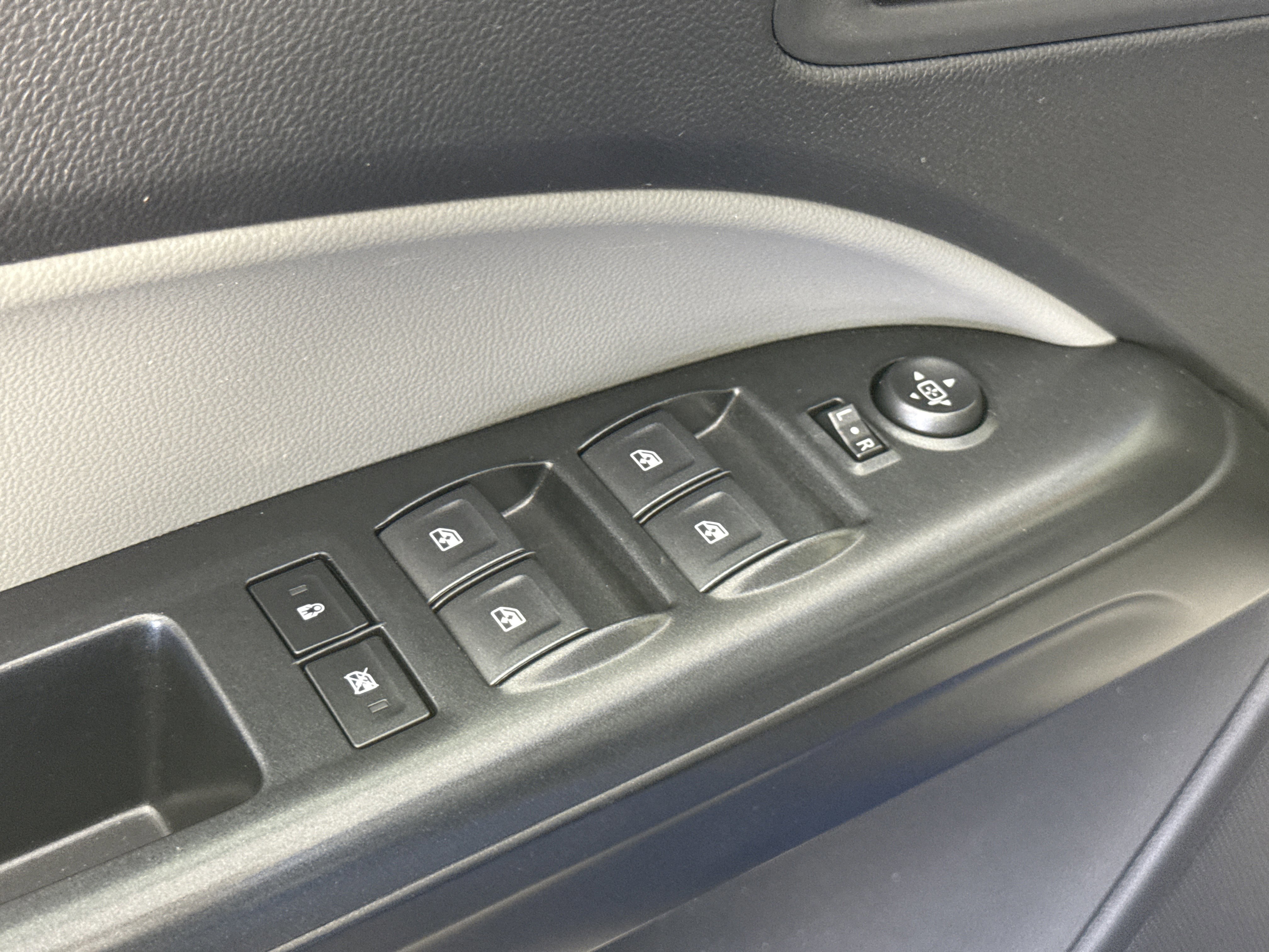 Used 2021 Chevrolet Colorado W/T w/ Custom Special Edition image 15