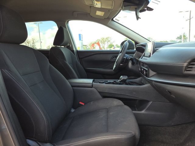 Used 2024 Nissan Rogue S AWD/4WD image 16