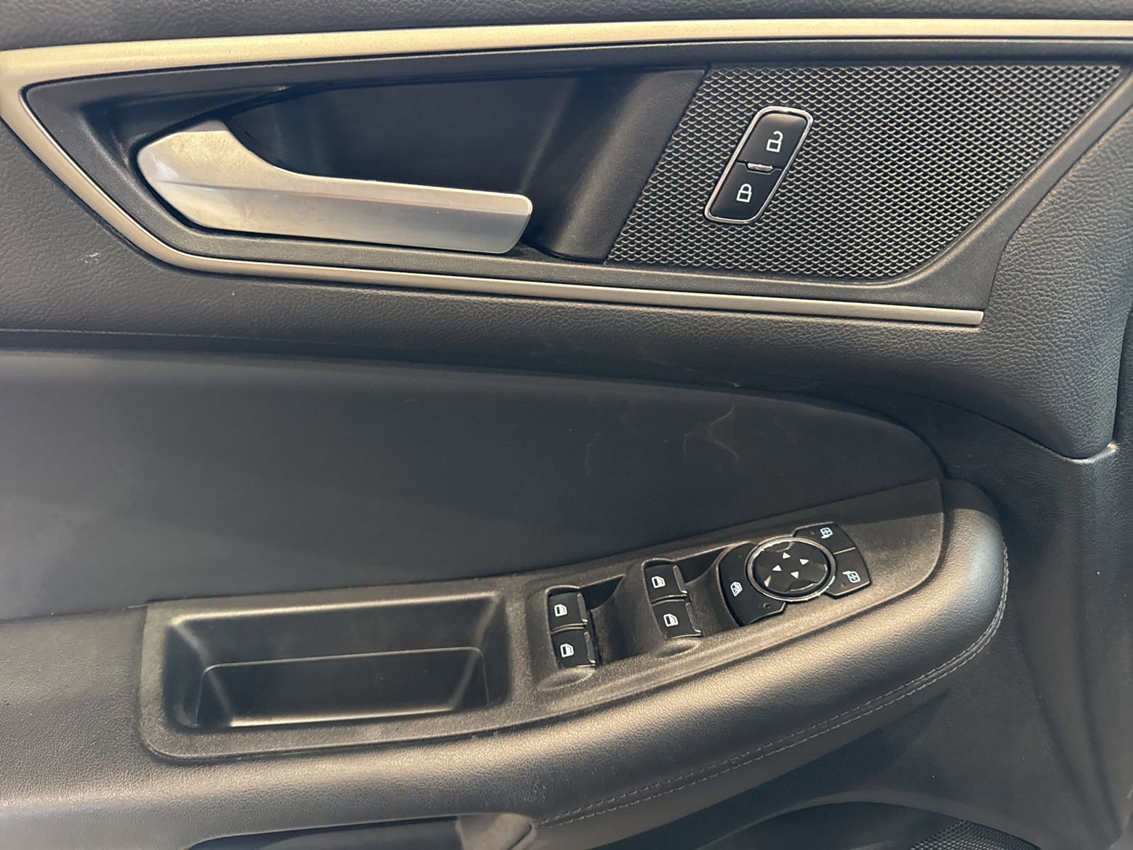 Certified 2023 Ford Edge SEL w/ Convenience Package image 26