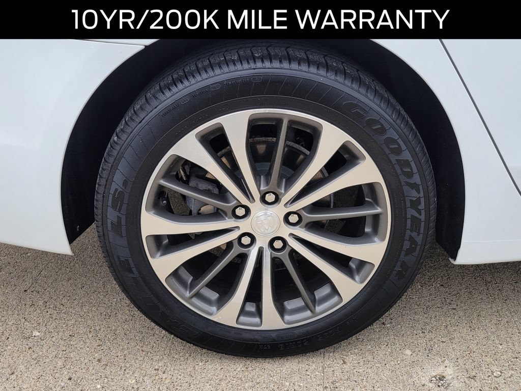 Used 2017 Buick LaCrosse Essence w/ Sights and Sounds Package FWD image 5