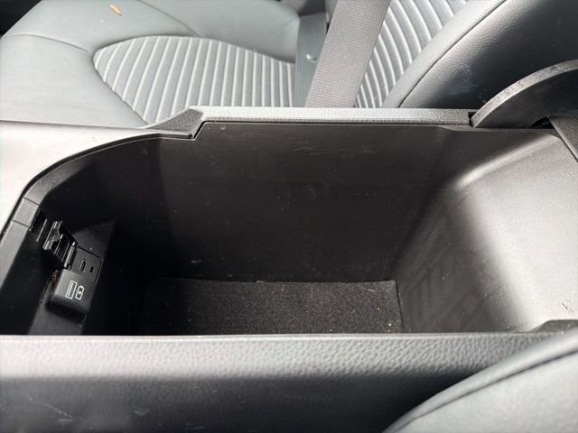 Used 2023 Toyota Camry SE image 27
