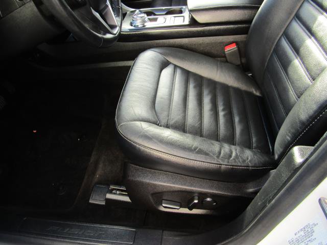 Certified 2018 Ford Fusion SE w/ Equipment Group 602A image 13