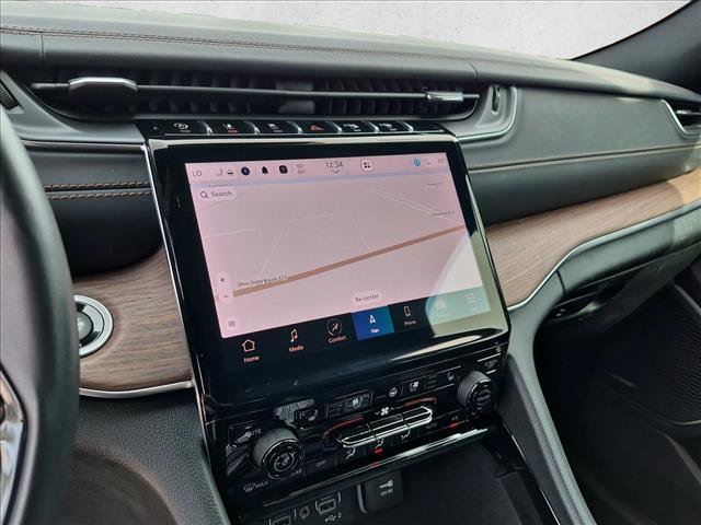 Used 2023 Jeep Grand Cherokee Summit w/ Adv Protech Group IV AWD/4WD image 13