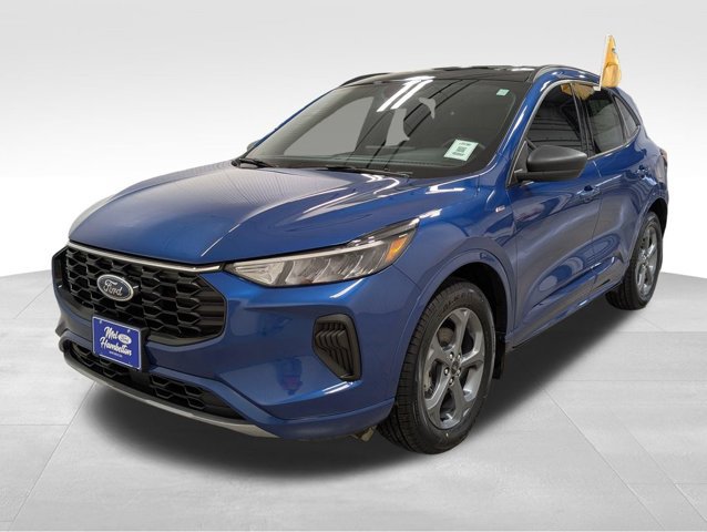 Certified 2023 Ford Escape ST-Line w/ Tech Pack #1 AWD/4WD image 17