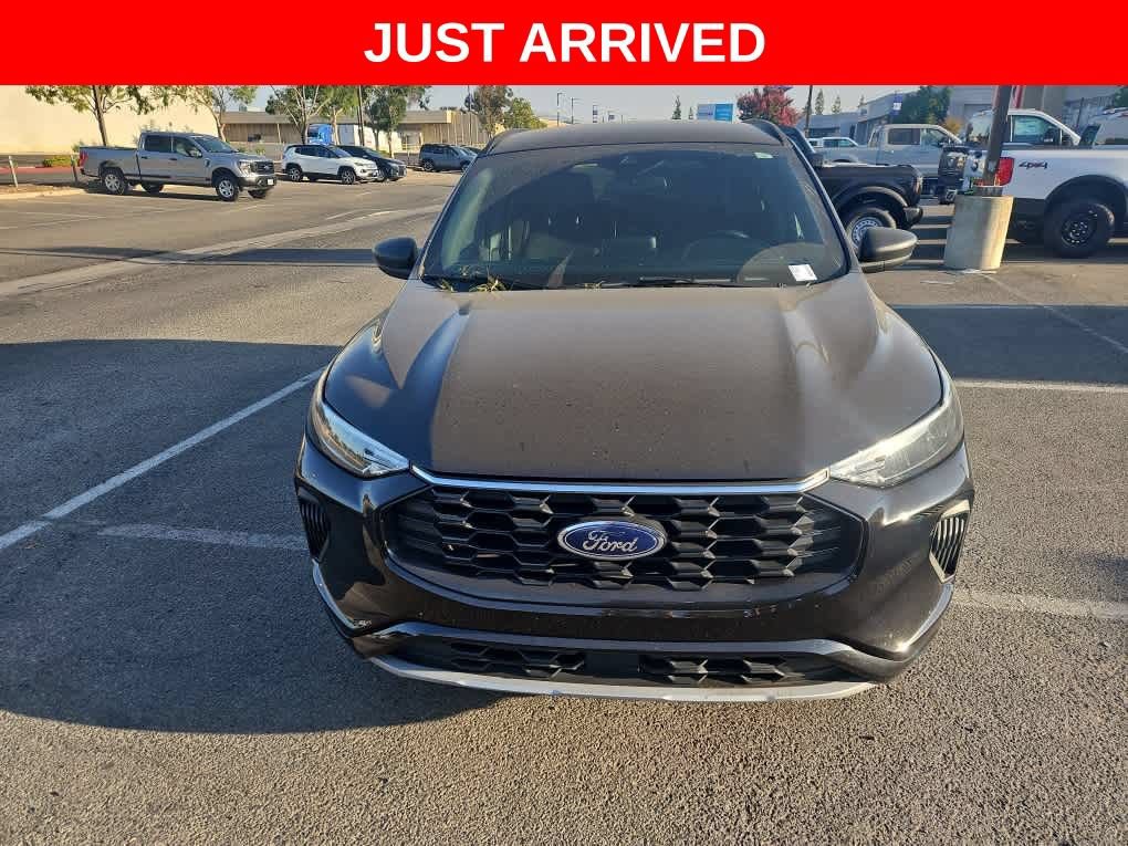 Certified 2024 Ford Escape ST-Line FWD image 2