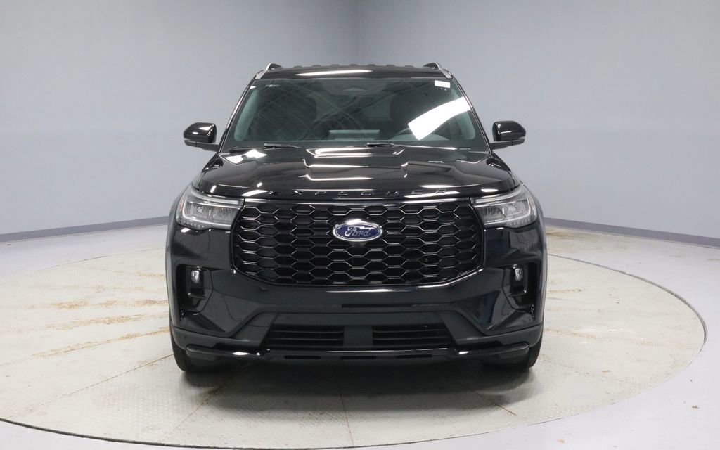 Certified 2025 Ford Explorer ST-Line w/ ST-Line Street Pack image 8