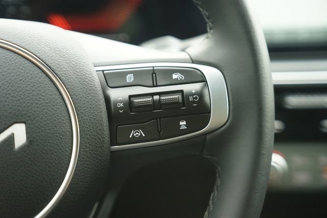 Used 2025 Kia K5 GT-Line FWD image 23