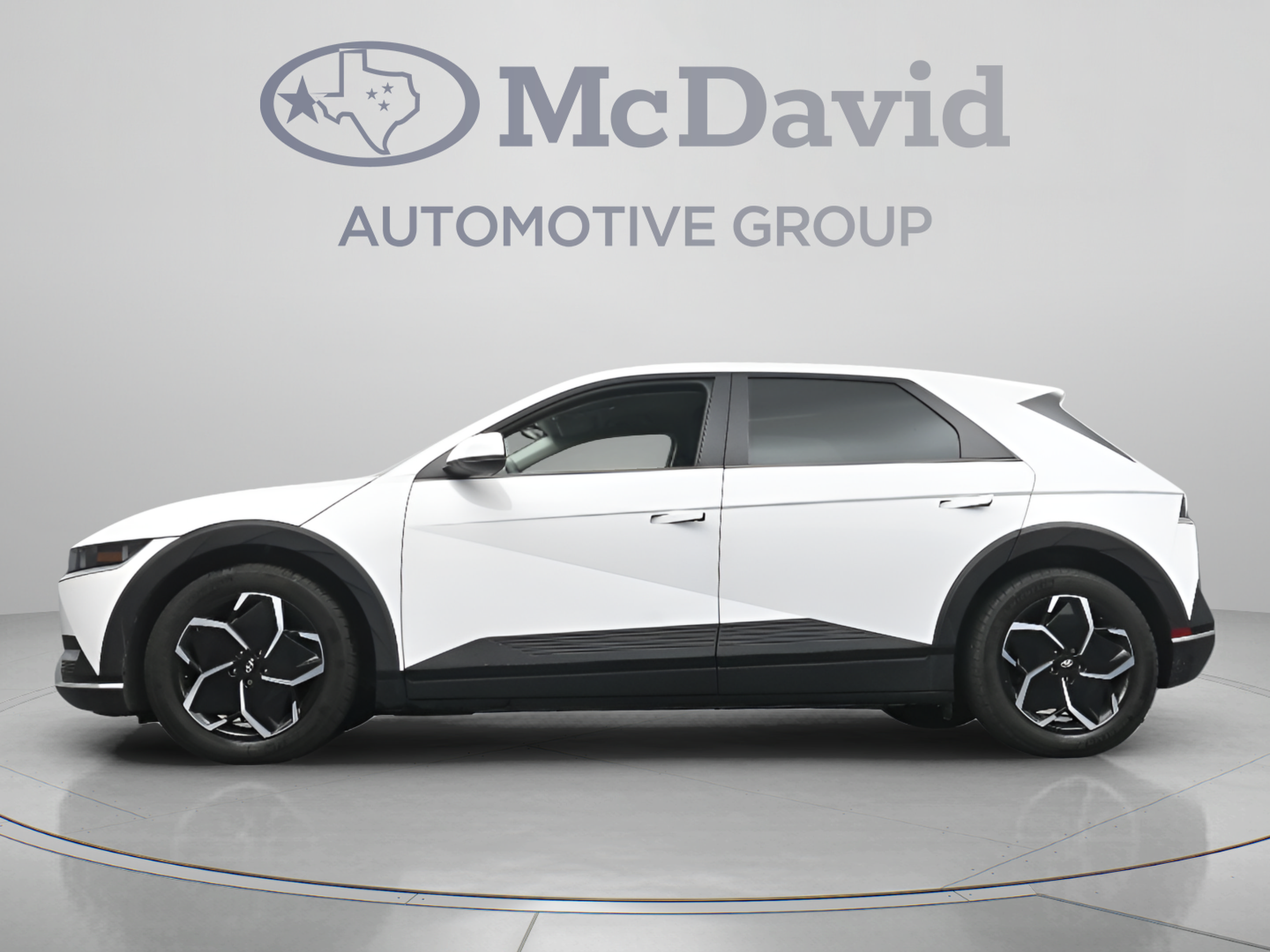 Used 2024 Hyundai Ioniq 5 SEL RWD image 27