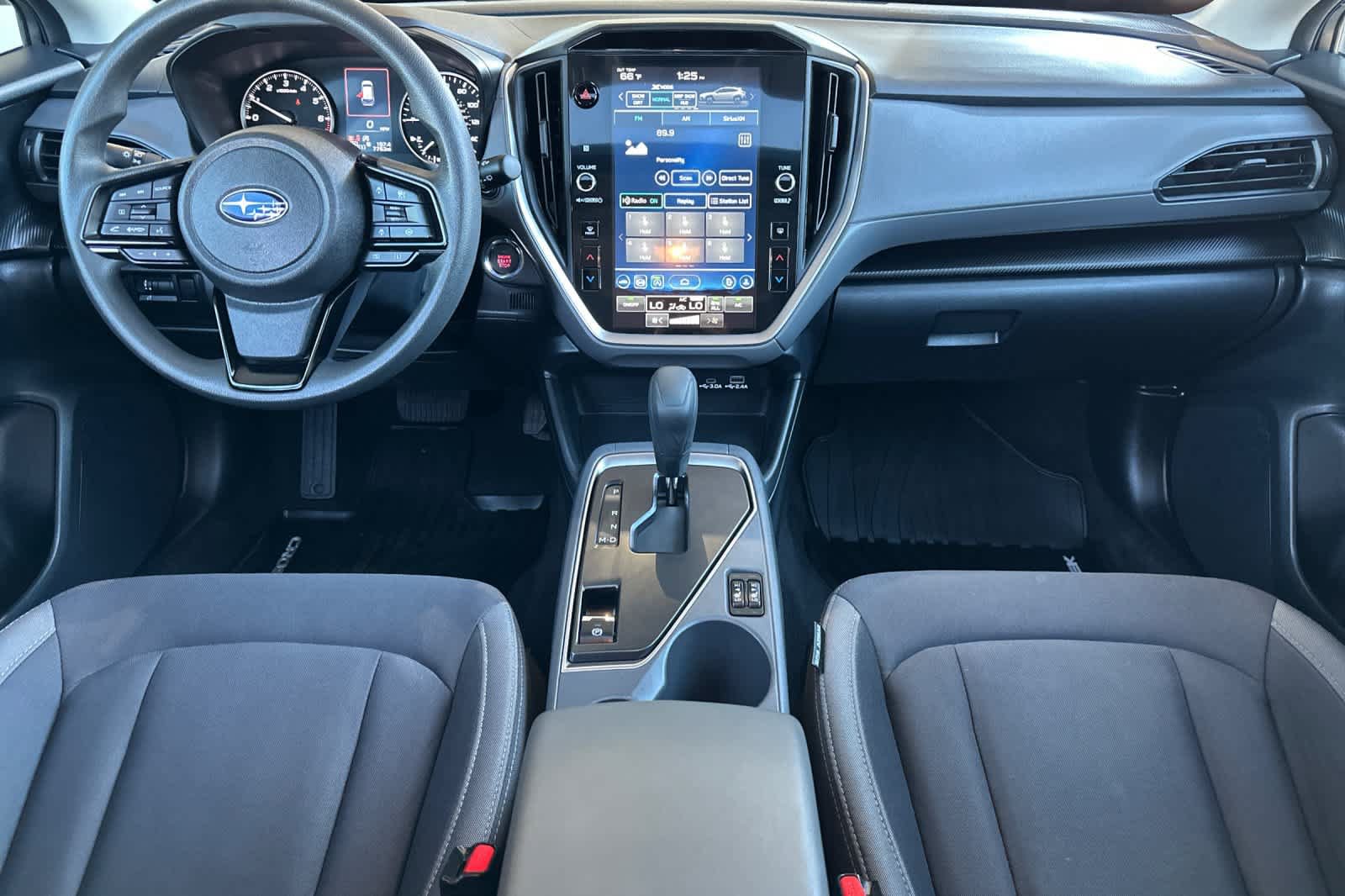 Used 2025 Subaru Crosstrek 2.5i Premium AWD/4WD image 3