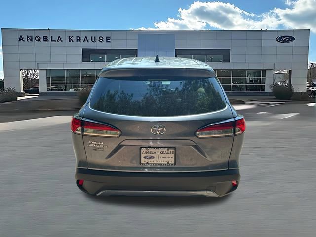 Used 2023 Toyota Corolla Cross L FWD image 6