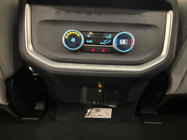Certified 2025 Ford Expedition Max Platinum AWD/4WD image 35