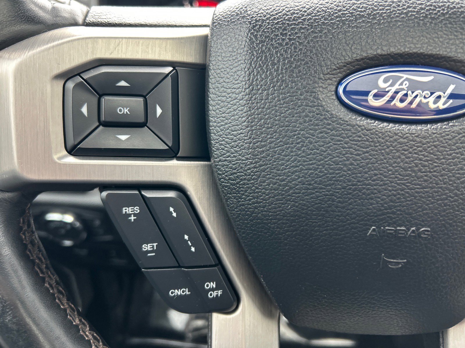 Certified 2019 Ford F150 Platinum w/ Equipment Group 701A Luxury image 23