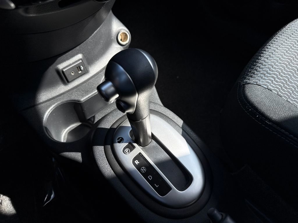 Used 2017 Nissan Versa Note SV image 21