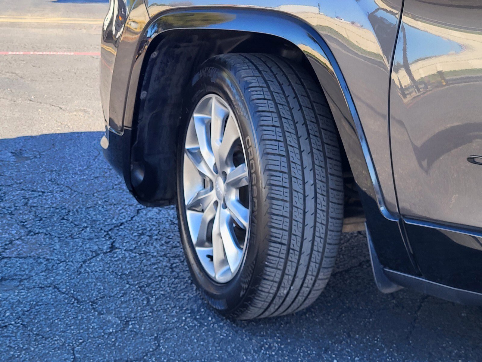 Used 2018 Jeep Cherokee Latitude image 32