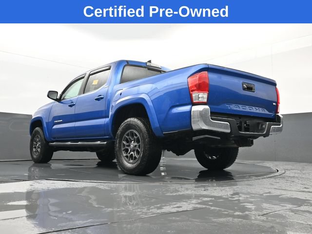 Used 2017 Toyota Tacoma SR5 w/ Exterior Package AWD/4WD image 22