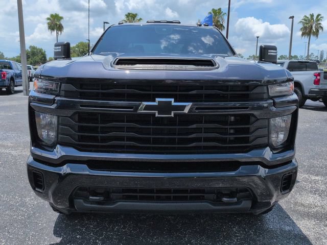 Used 2024 Chevrolet Silverado 2500 Custom w/ Custom Value Package RWD image 3