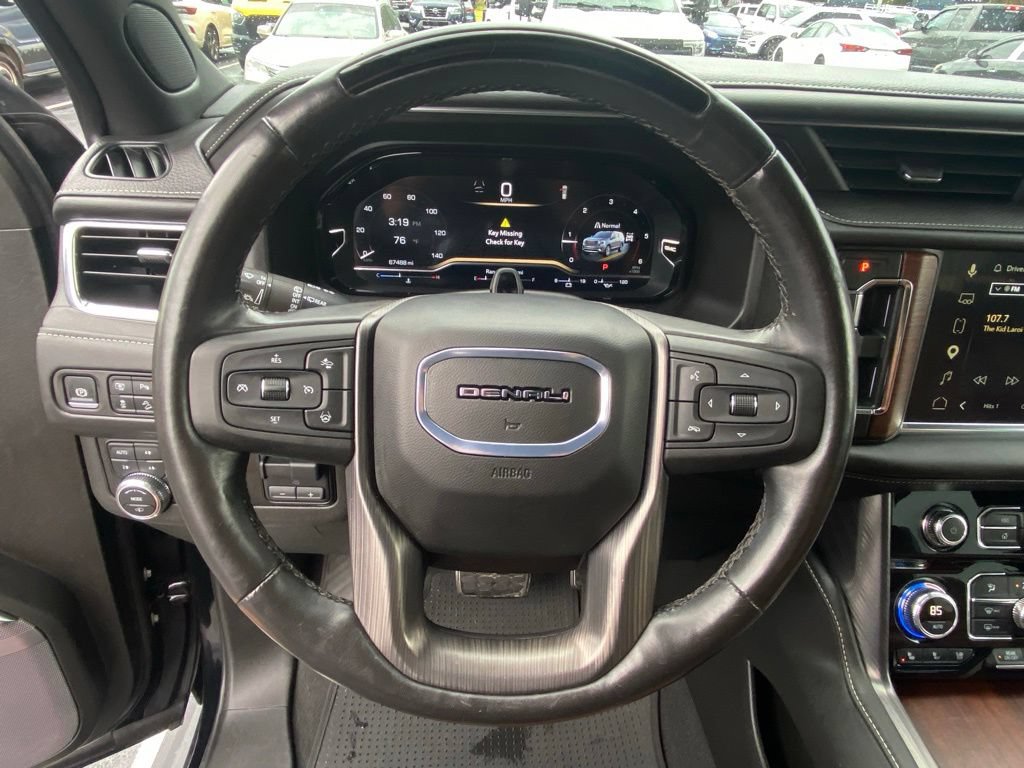 Used 2024 GMC Yukon XL Denali Ultimate AWD/4WD image 13