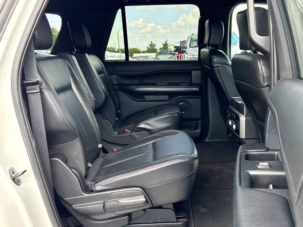 Certified 2020 Ford Expedition Max XLT w/ Equipment Group 202A RWD image 28