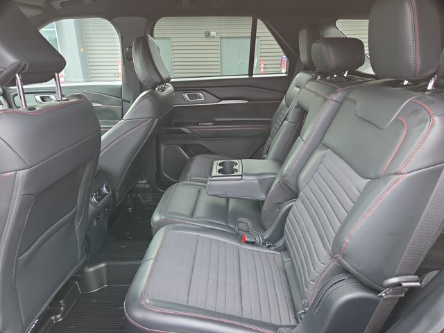 Certified 2025 Ford Explorer ST-Line w/ ST-Line Street Pack AWD/4WD image 32