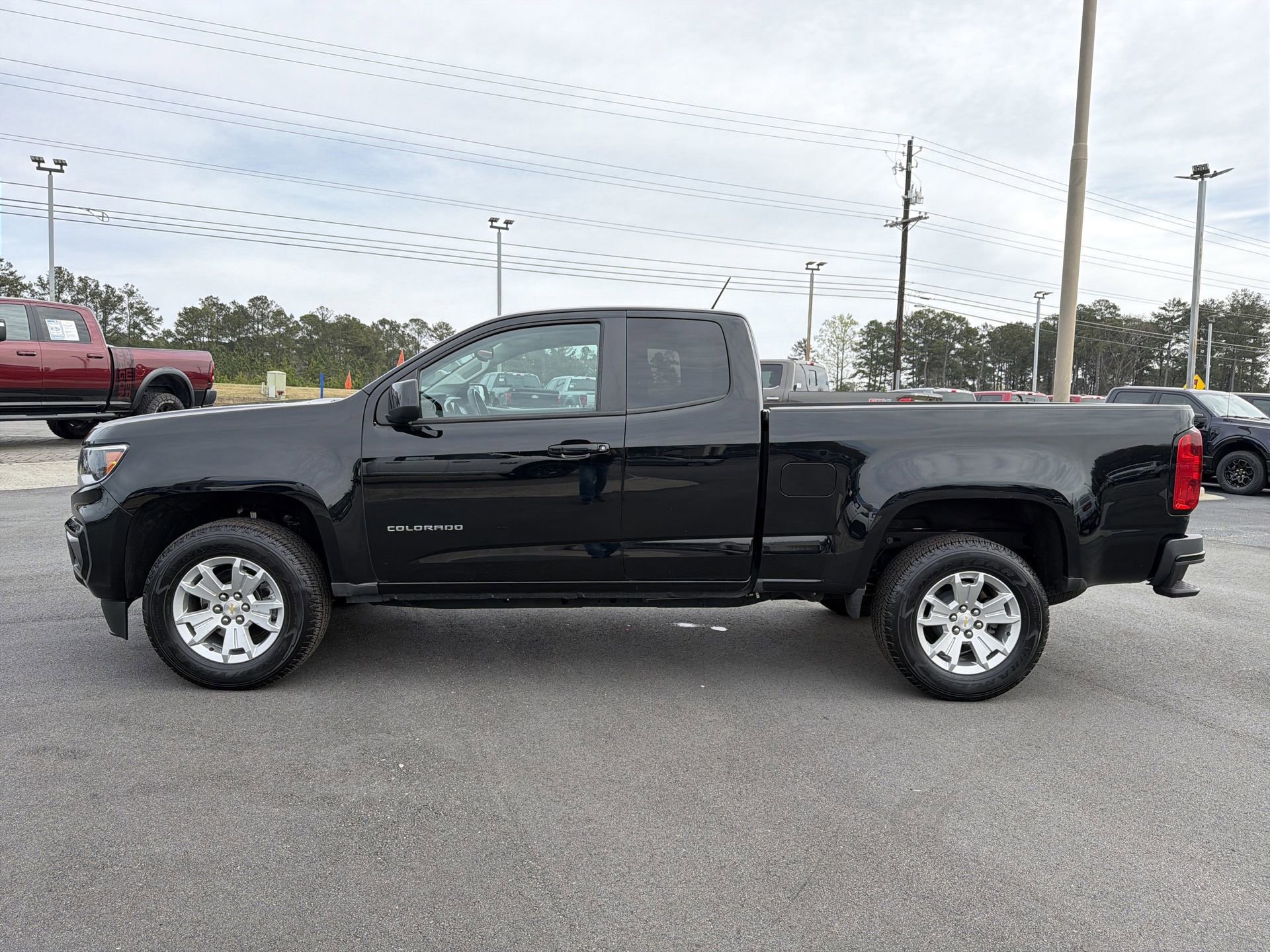Used 2022 Chevrolet Colorado LT w/ Fleet Safety Package image 6