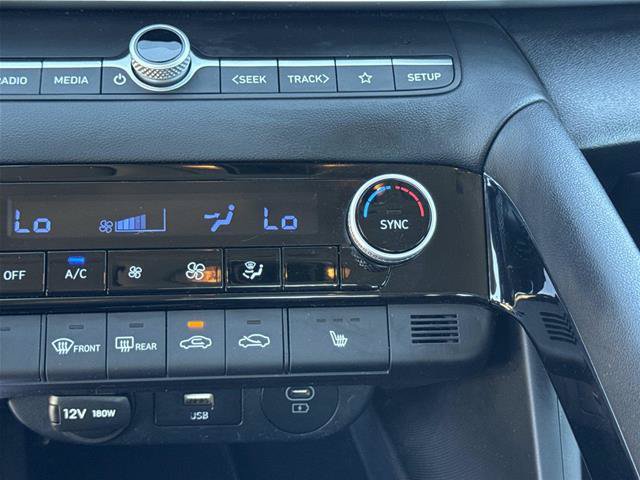 Used 2025 Hyundai Elantra SEL FWD image 24