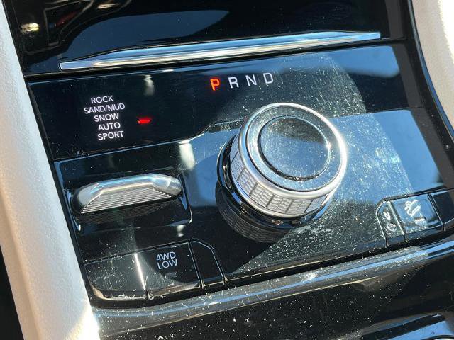 Used 2023 Jeep Grand Cherokee 4WD 4xe w/ Luxury Tech Group II image 15