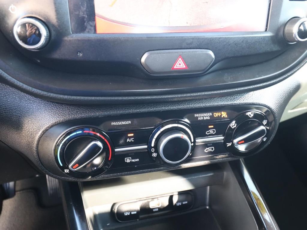 Used 2025 Kia Soul LX w/ LX Technology Package image 20