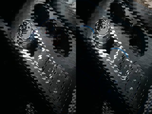 Certified 2022 Ford Escape Titanium w/ Titanium Elite Package image 27