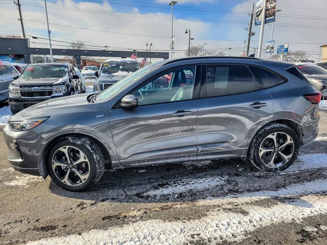 Certified 2024 Ford Escape ST-Line Elite w/ Premium Technology Package image 3