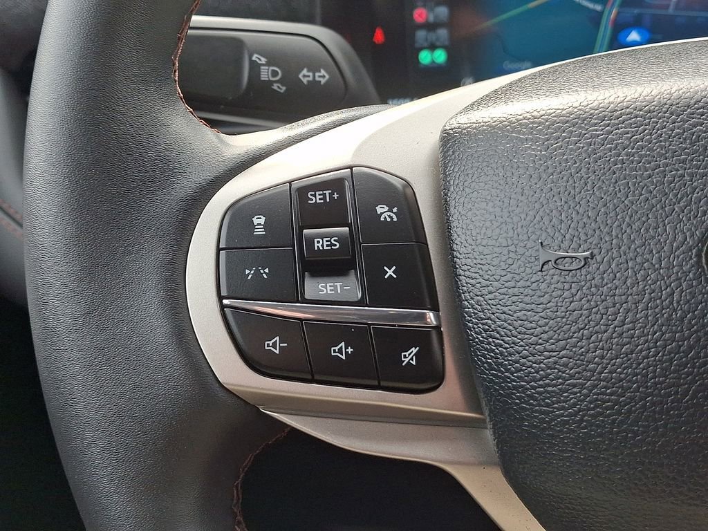 Certified 2025 Ford Explorer Active w/ Active Comfort Package image 21