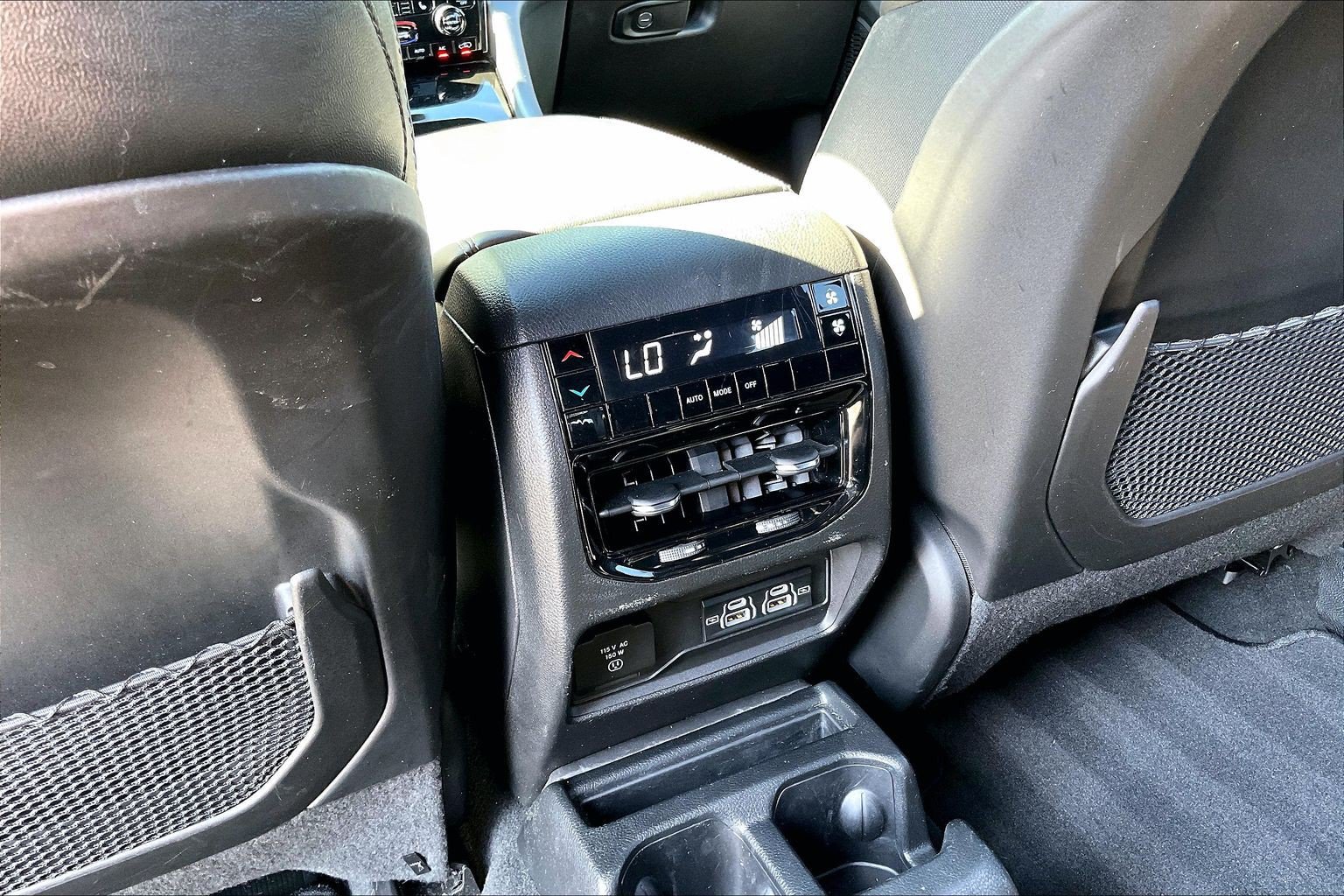Used 2023 Jeep Grand Cherokee L Laredo AWD/4WD image 35