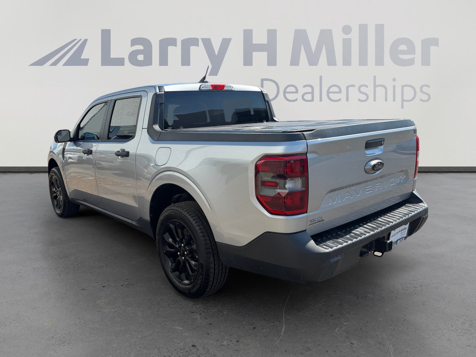 Certified 2024 Ford Maverick XLT w/ XLT Luxury Package FWD image 3