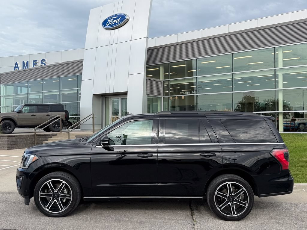 Certified 2020 Ford Expedition Limited w/ Equipment Group 303A AWD/4WD image 3