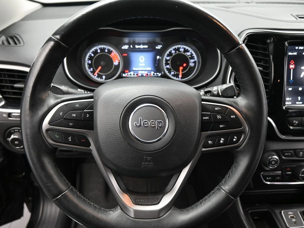 Used 2019 Jeep Cherokee Limited w/ Technology Group image 40