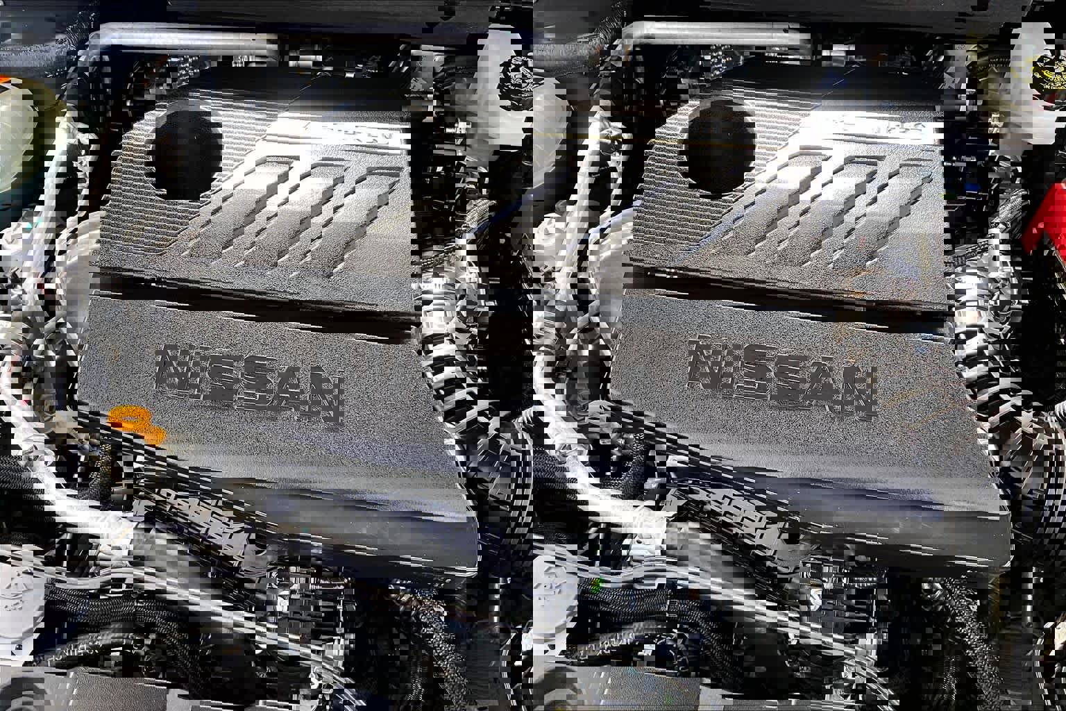 Used 2023 Nissan Rogue SV image 32