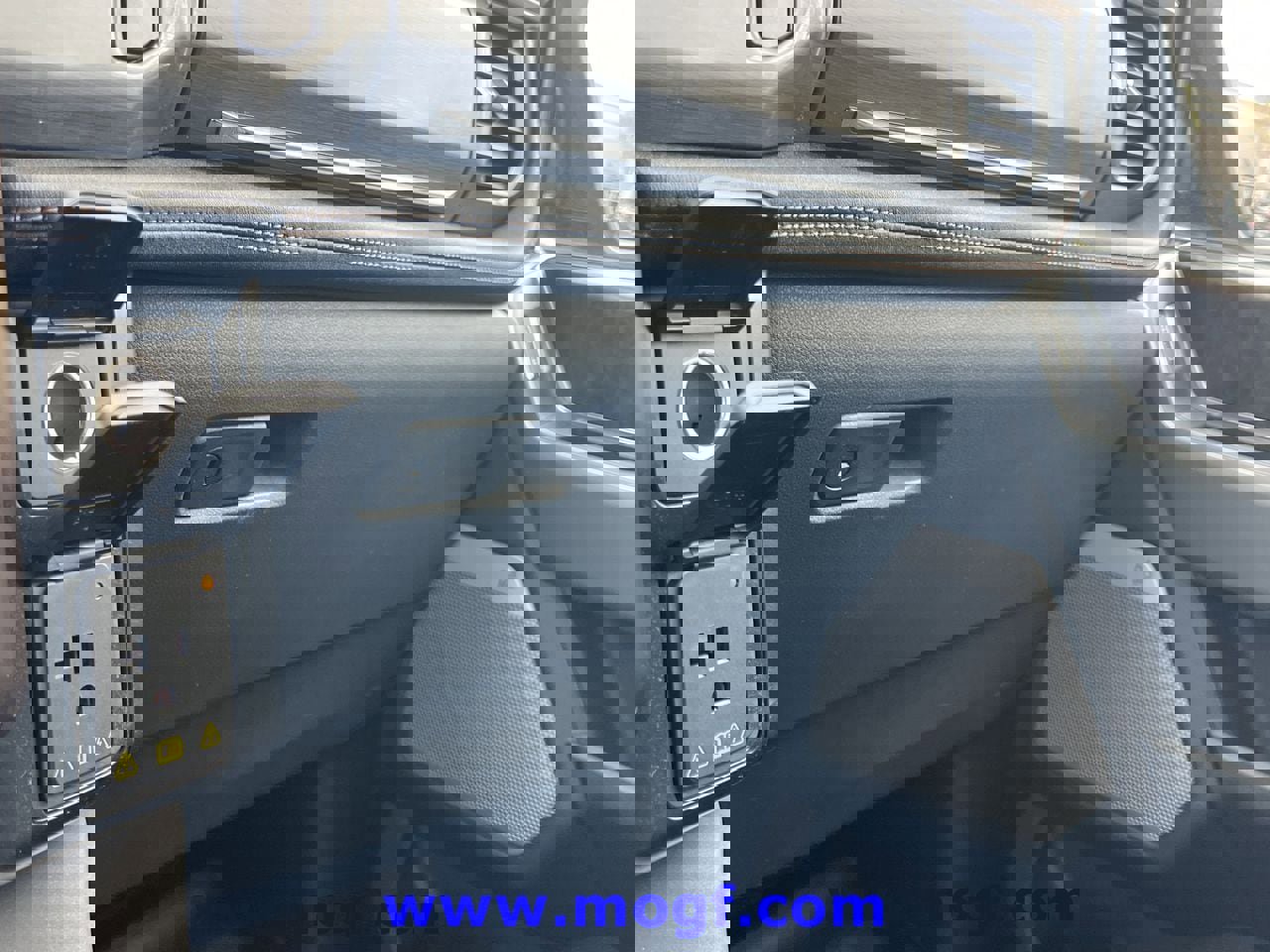 Certified 2023 Ford F150 Lightning Lariat w/ Equipment Group 511A High image 19