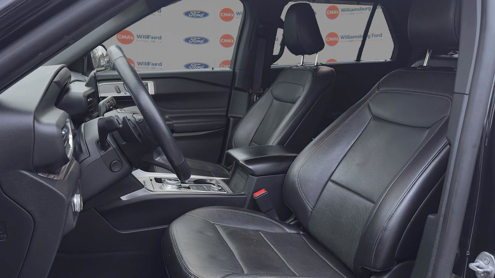 Certified 2020 Ford Explorer Limited w/ Class III Trailer Tow Package image 7