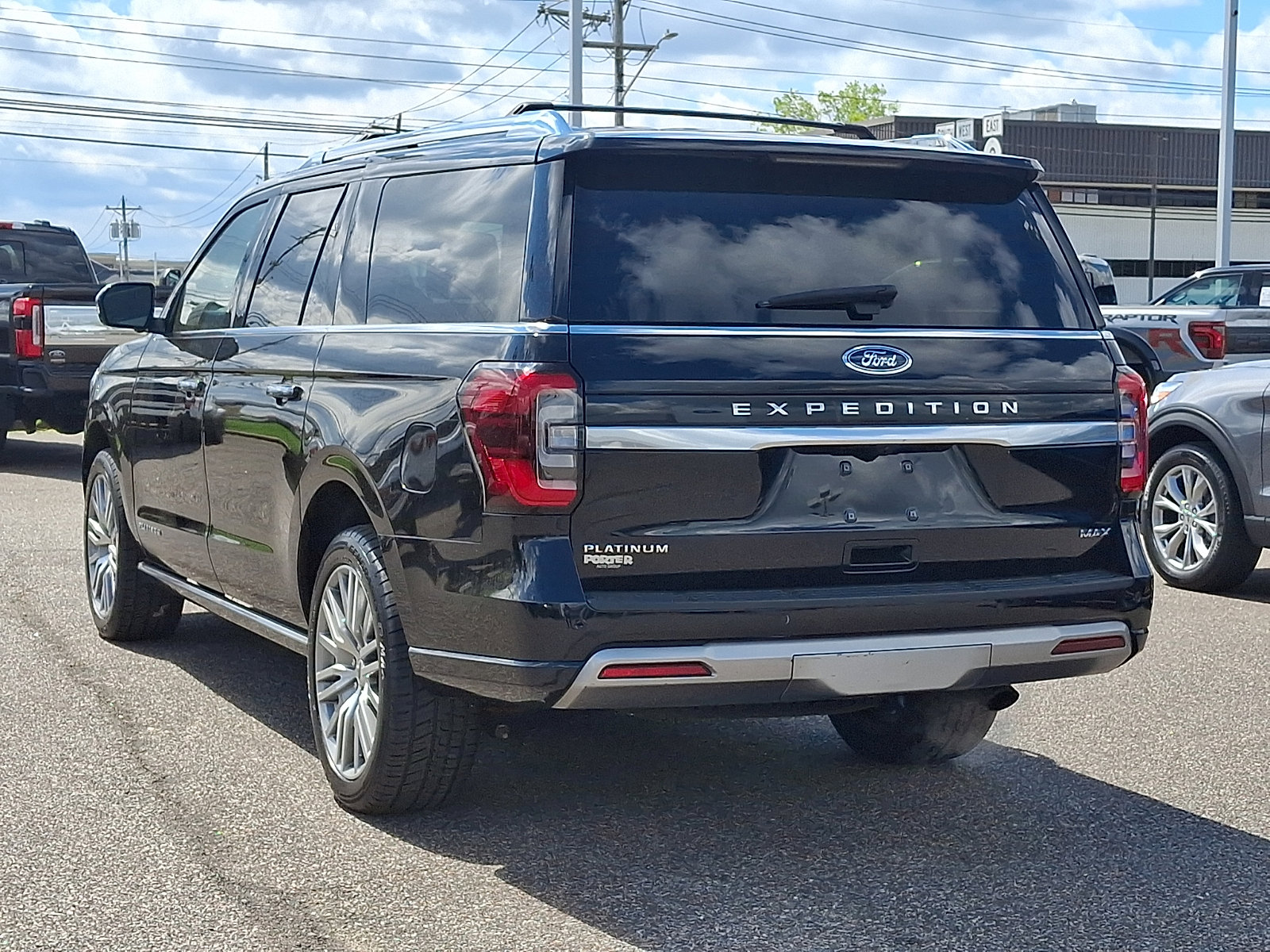 Certified 2022 Ford Expedition Max Platinum image 8
