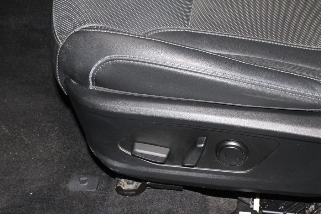 Used 2024 Hyundai Santa Cruz Limited AWD/4WD image 24