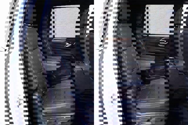 Used 2021 Chevrolet Suburban High Country image 39