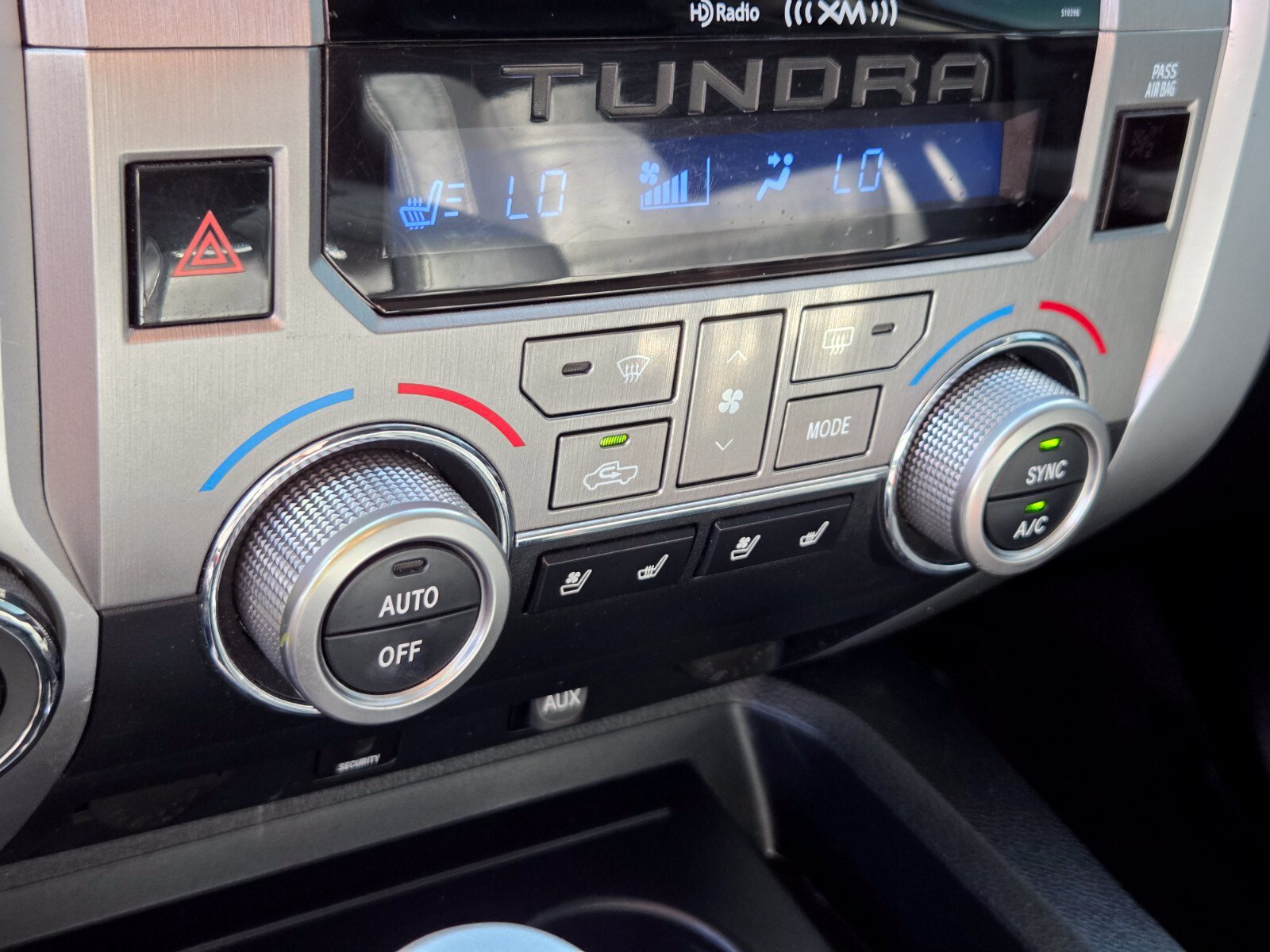 Used 2019 Toyota Tundra Platinum AWD/4WD image 23