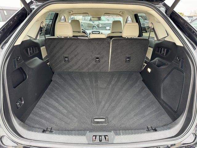 Certified 2024 Ford Edge Titanium image 18