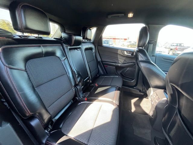 Certified 2023 Ford Escape ST-Line AWD/4WD image 11