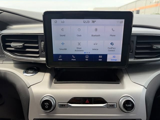 Certified 2024 Ford Explorer XLT w/ Equipment Group 202A AWD/4WD image 20