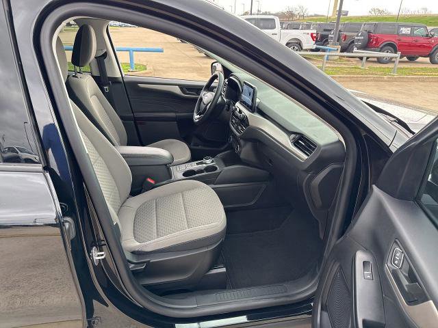 Certified 2022 Ford Escape SE w/ SE Sport Appearance Package image 16