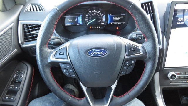 Certified 2022 Ford Edge ST-Line image 21