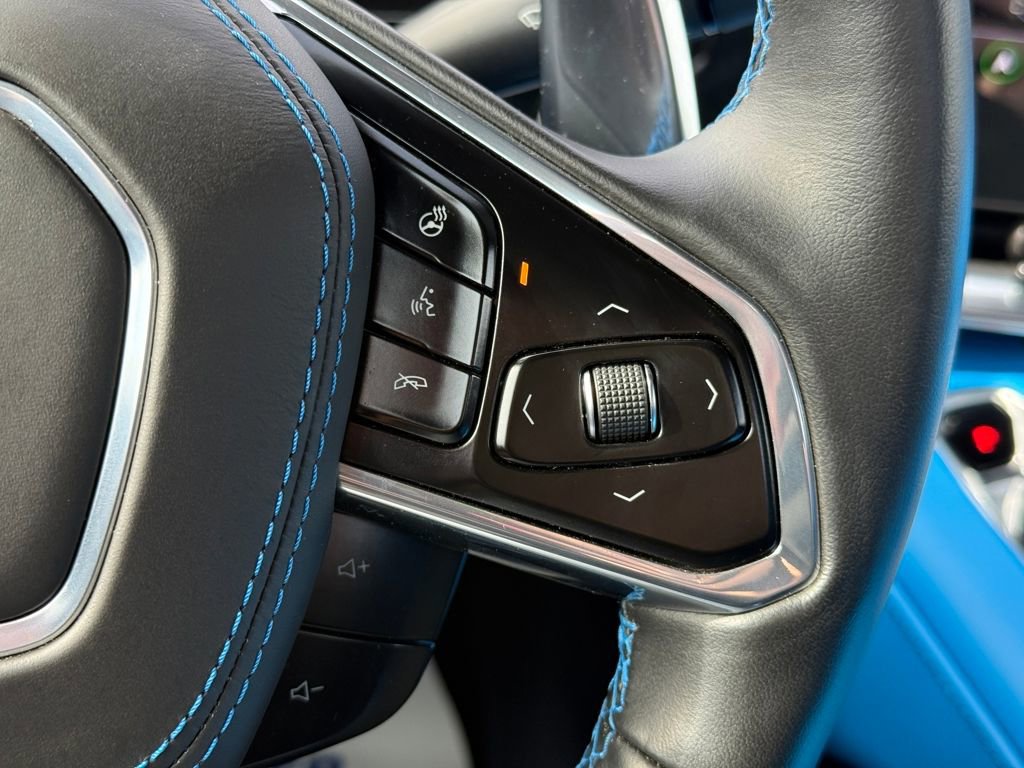 Used 2021 Chevrolet Corvette Stingray Premium Conv w/ Z51 Performance Package image 11